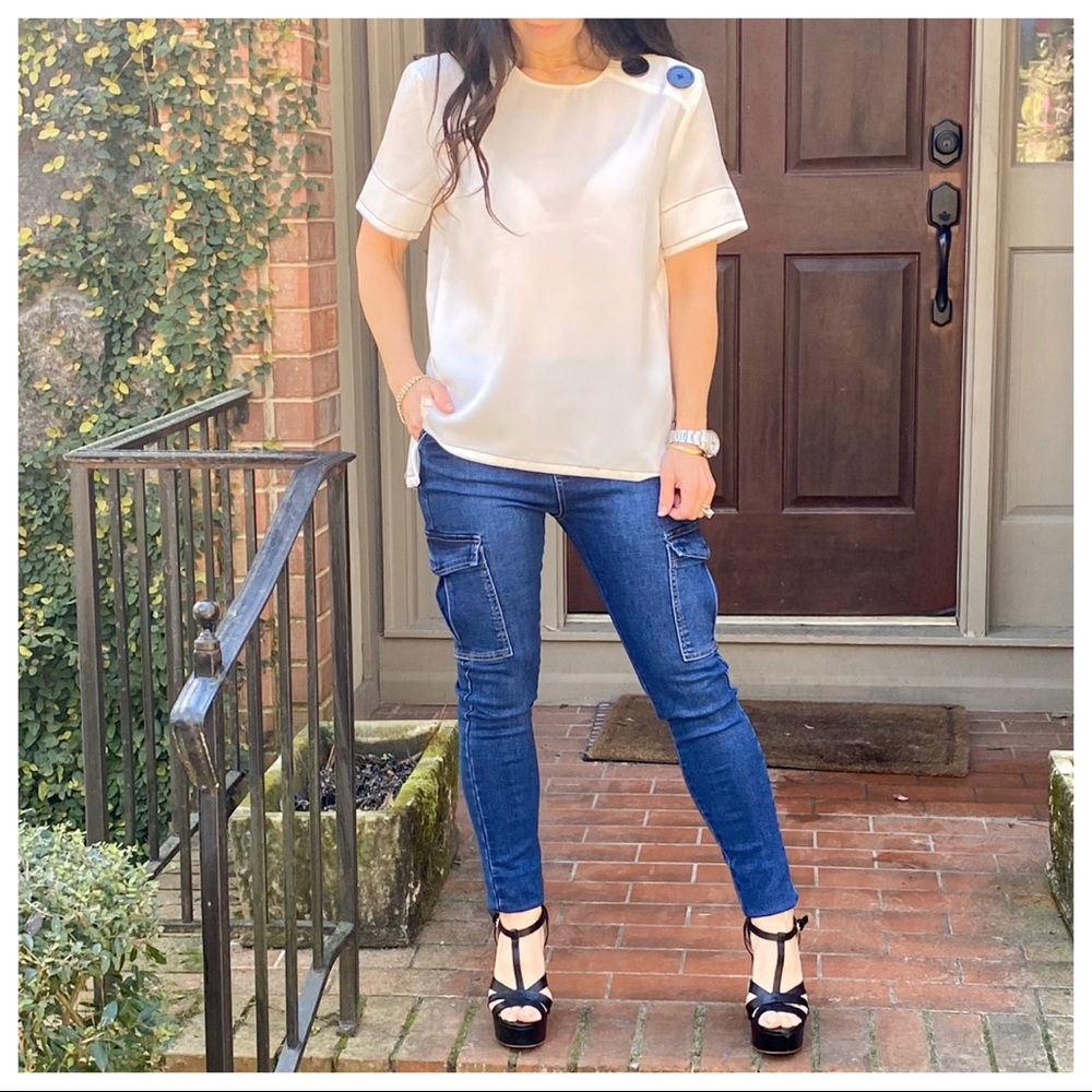 ✨PARIS ✨White tunic top button detail - Picture 3 of 8